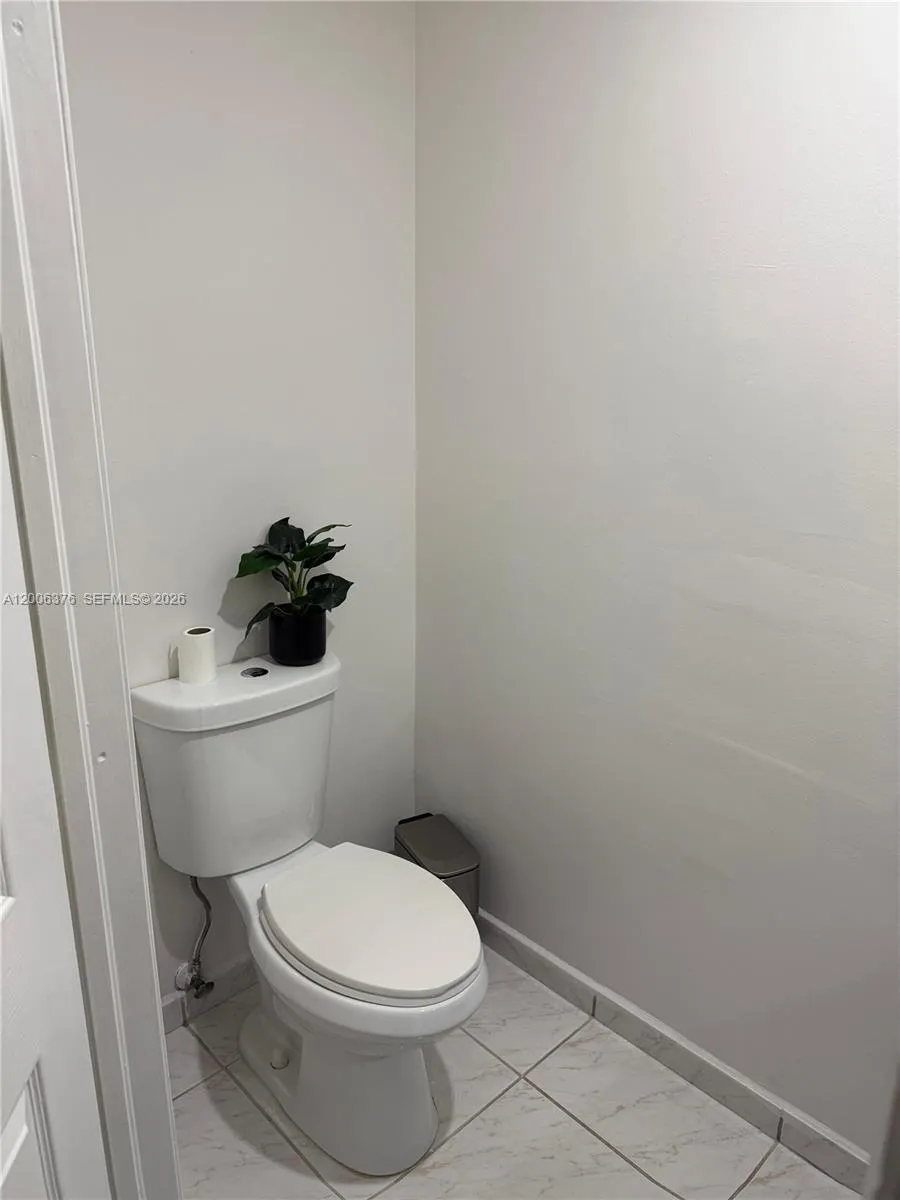 9721 SW 162nd Ct, Miami FL 33196