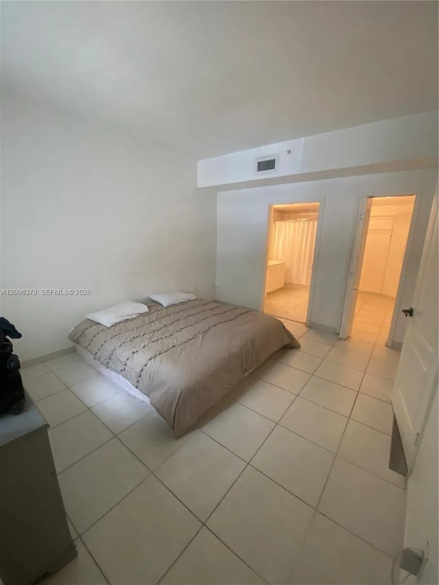 17405 NW 75th Pl # 107, Hialeah FL 33015