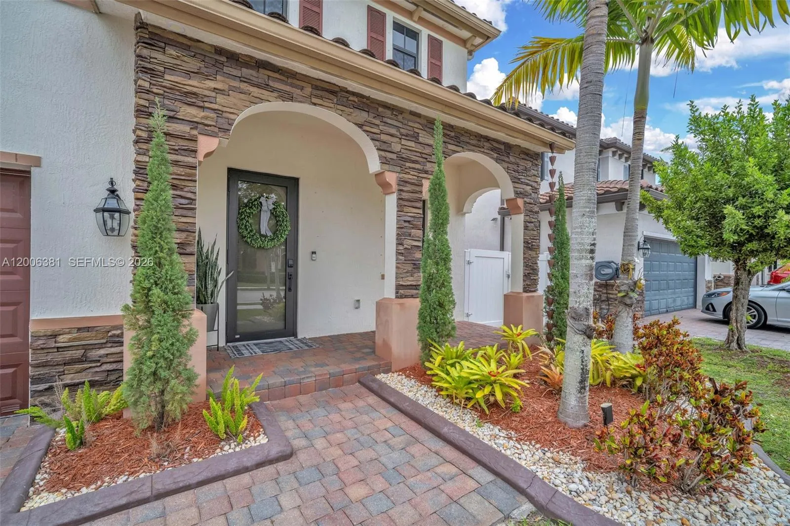 3525 W 94th St, Hialeah FL 33018