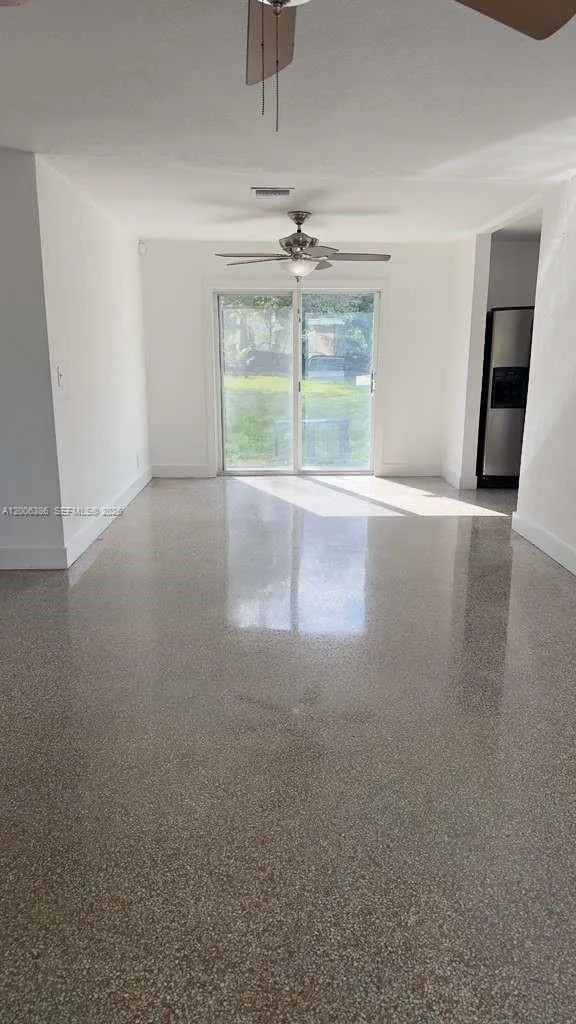 2826 Monroe St, Hollywood FL 33020