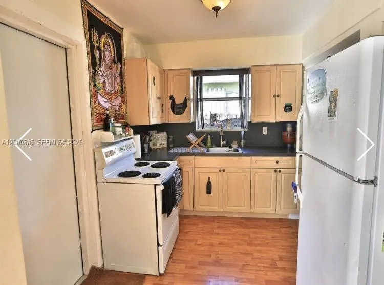 2826 Monroe St, Hollywood FL 33020