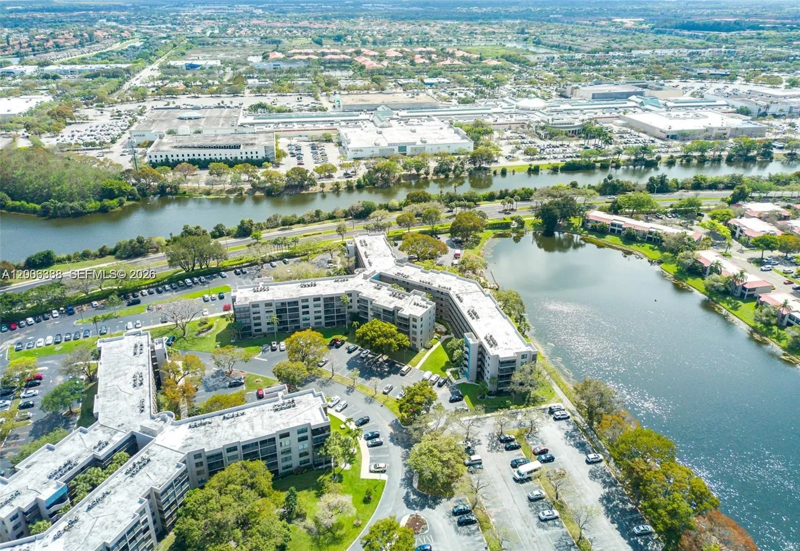 1100 Colony Point Cir # 421, Pembroke Pines FL 33026