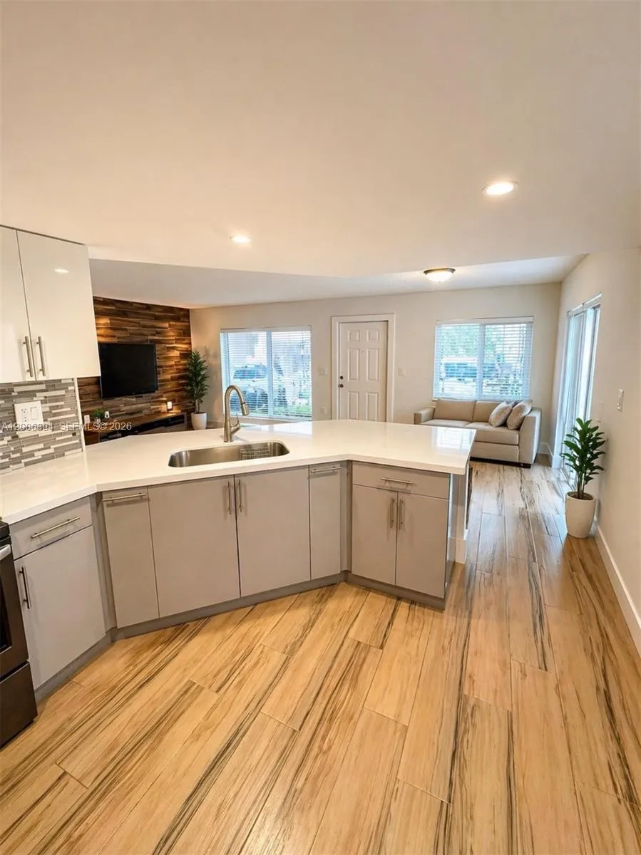 8590 NW 3rd Ln # 102, Miami FL 33126