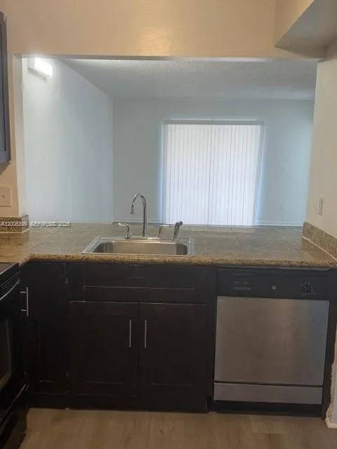 20800 NE 8th Ct # 17, Miami FL 33179