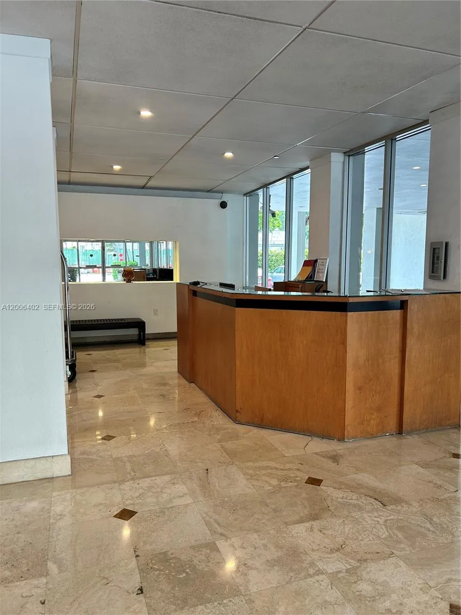 150 SE 25th Rd # 14H, Miami FL 33129