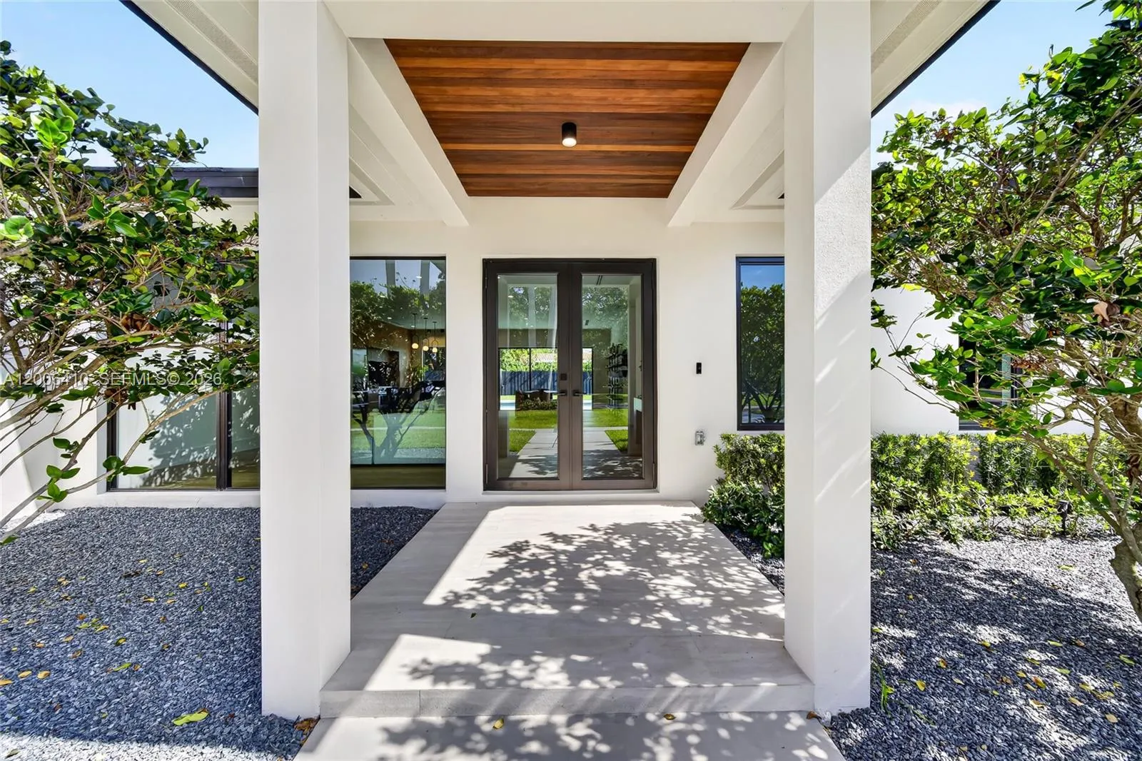 8765 SW 175th St, Palmetto Bay FL 33157