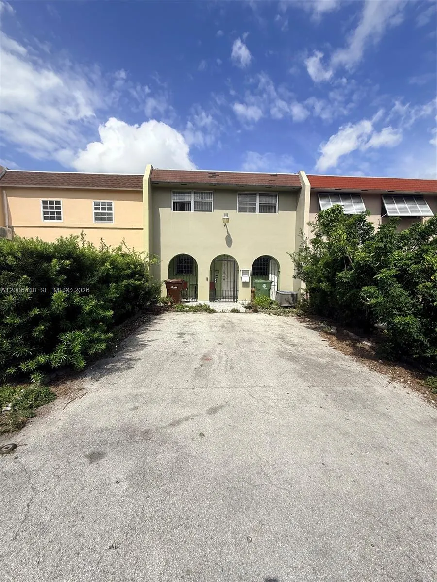 7310 W 3rd Ave, Hialeah FL 33014