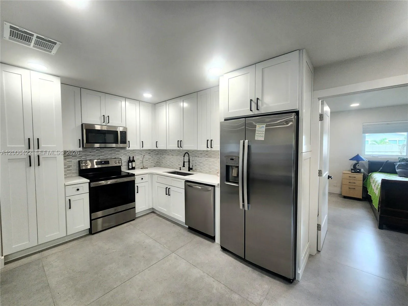 141 NE 30th St, Wilton Manors FL 33334