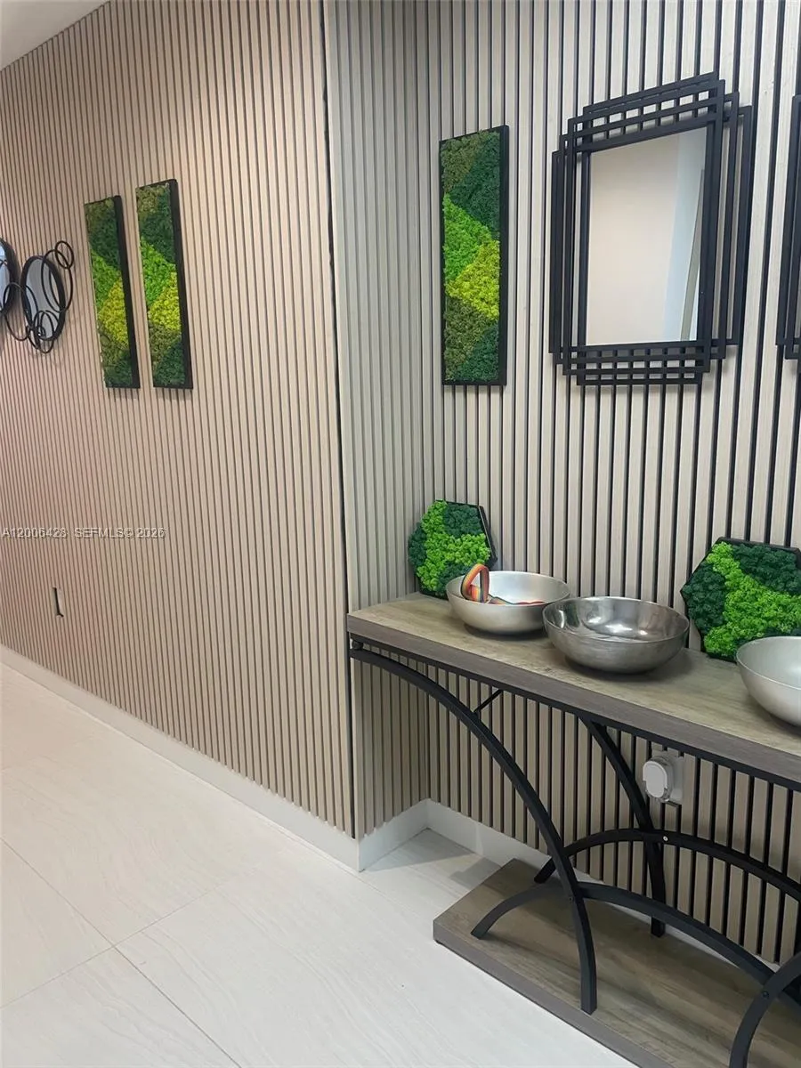 220 SE Mizner Blvd # 321, Boca Raton FL 33432