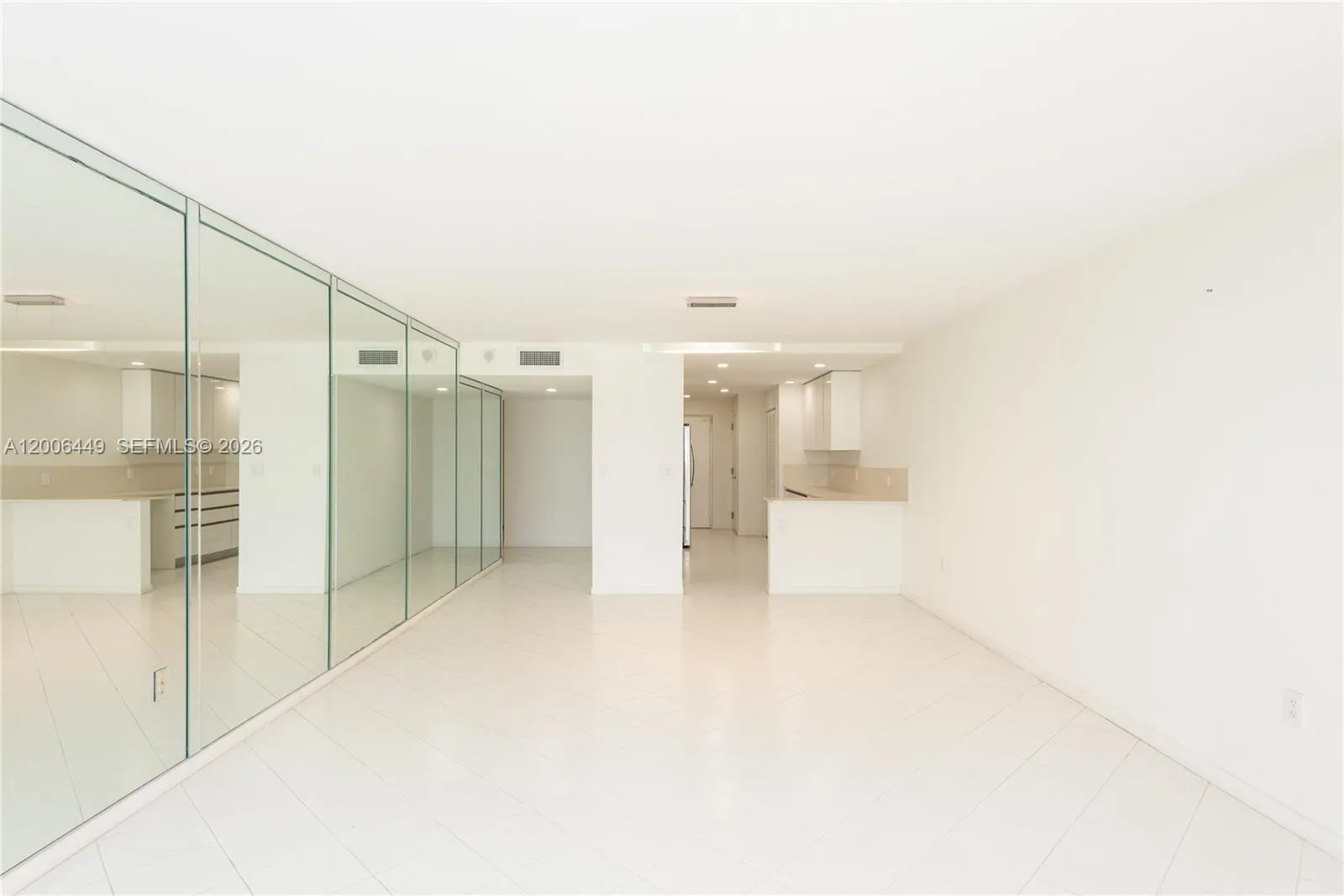 600 Grapetree Dr, Key Biscayne FL 33149