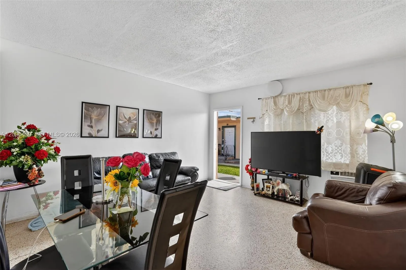 2100 NW 24th St, Miami FL 33142