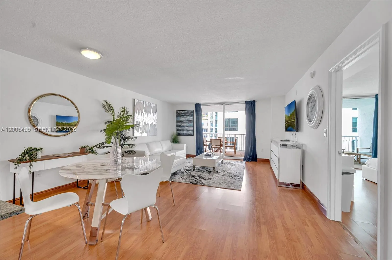 1200 Brickell Bay Dr # 1914, Miami FL 33131