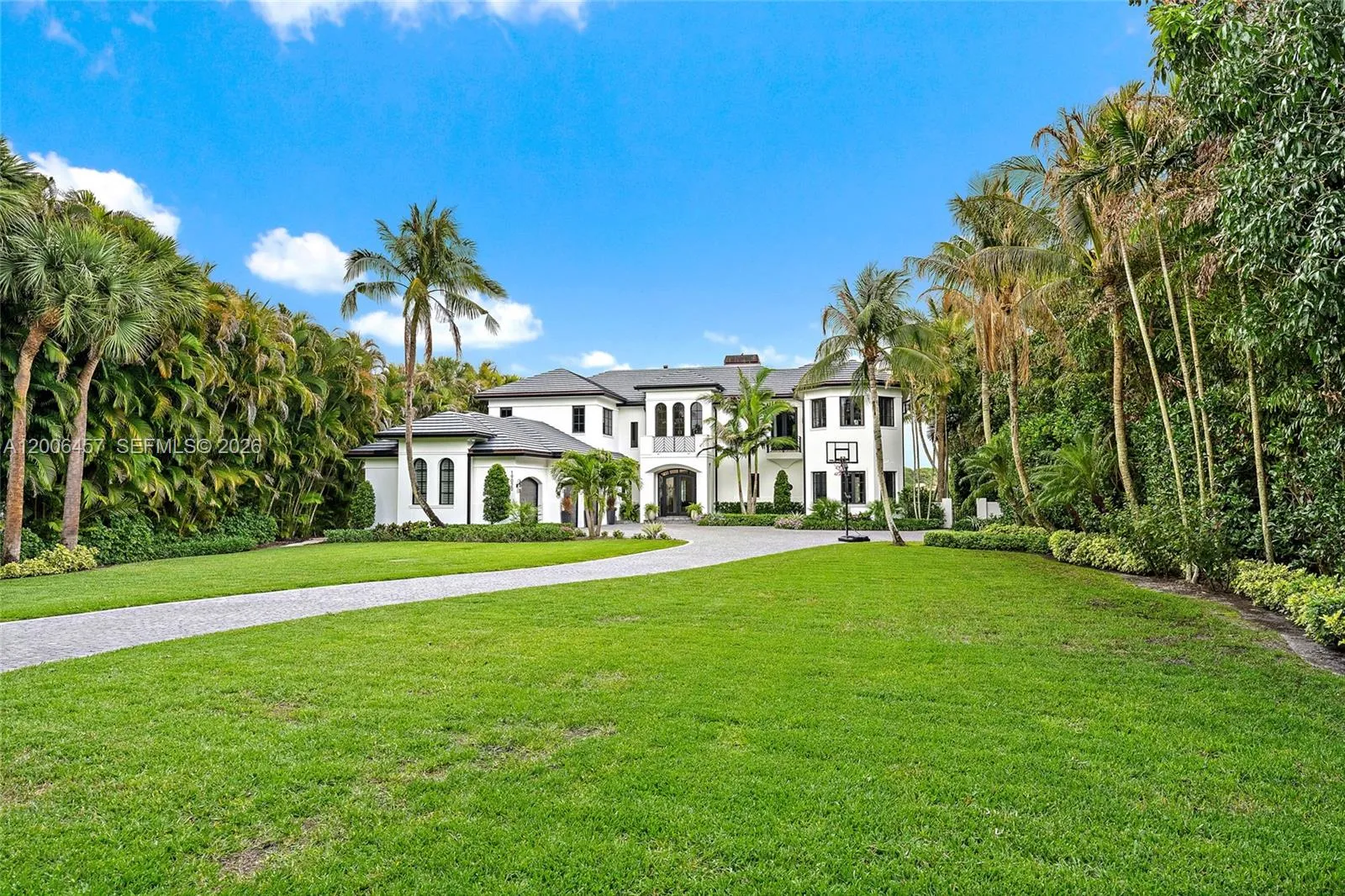 19020 Point Dr, Tequesta FL 33469