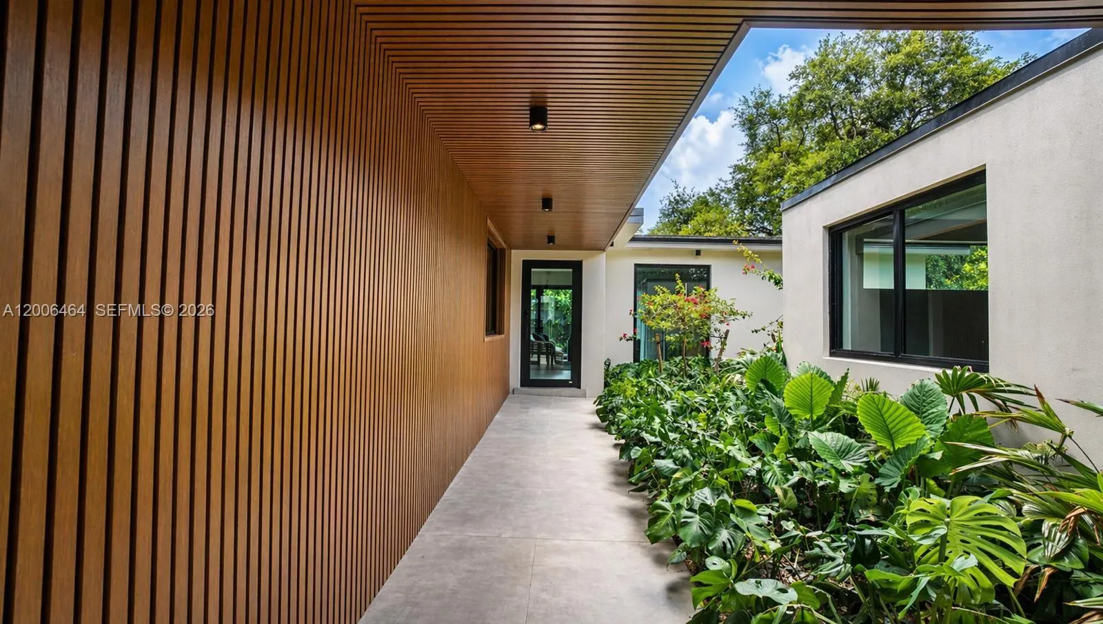 2110 NE 191st Dr, North Miami Beach FL 33179