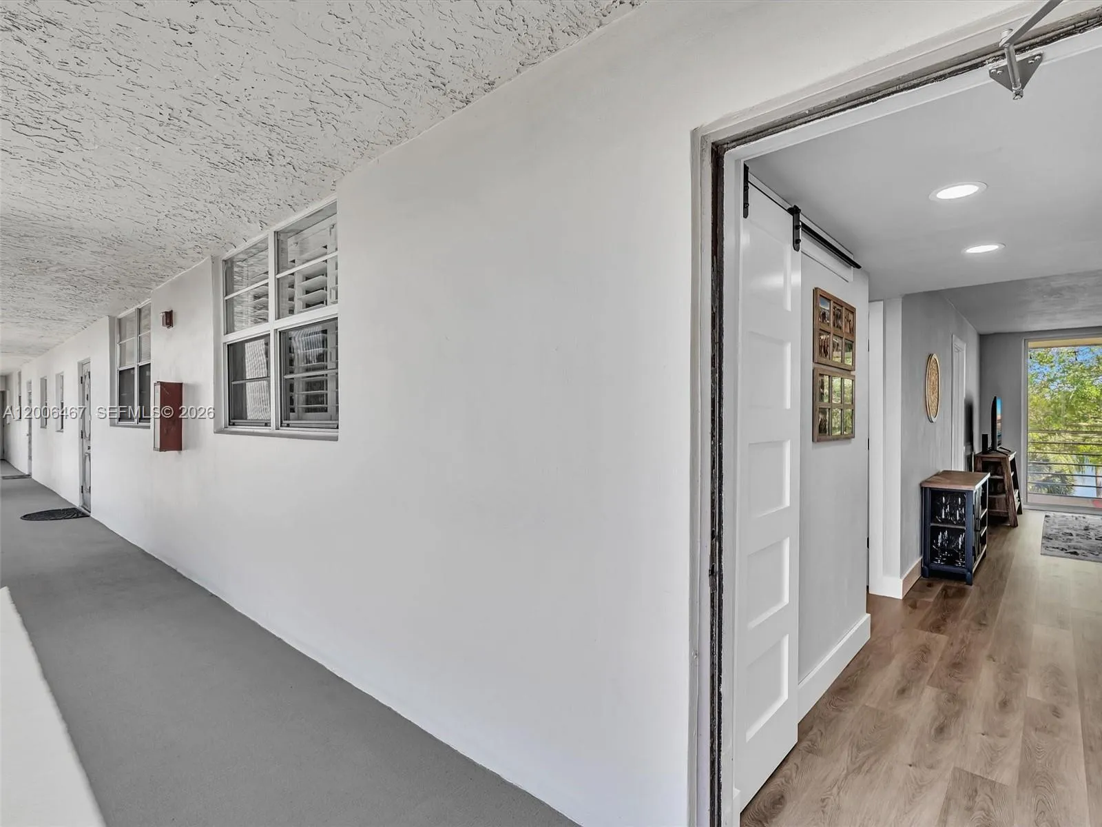 9340 Lagoon Pl # 303, Davie FL 33324