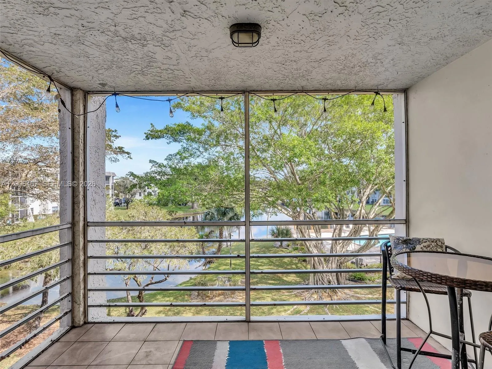 9340 Lagoon Pl # 303, Davie FL 33324