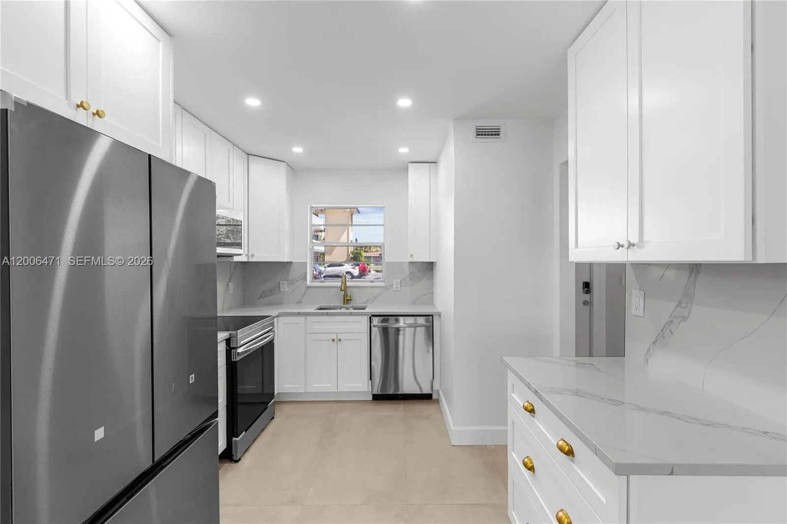 1400 NE 57th Ct # 102, Fort Lauderdale FL 33334