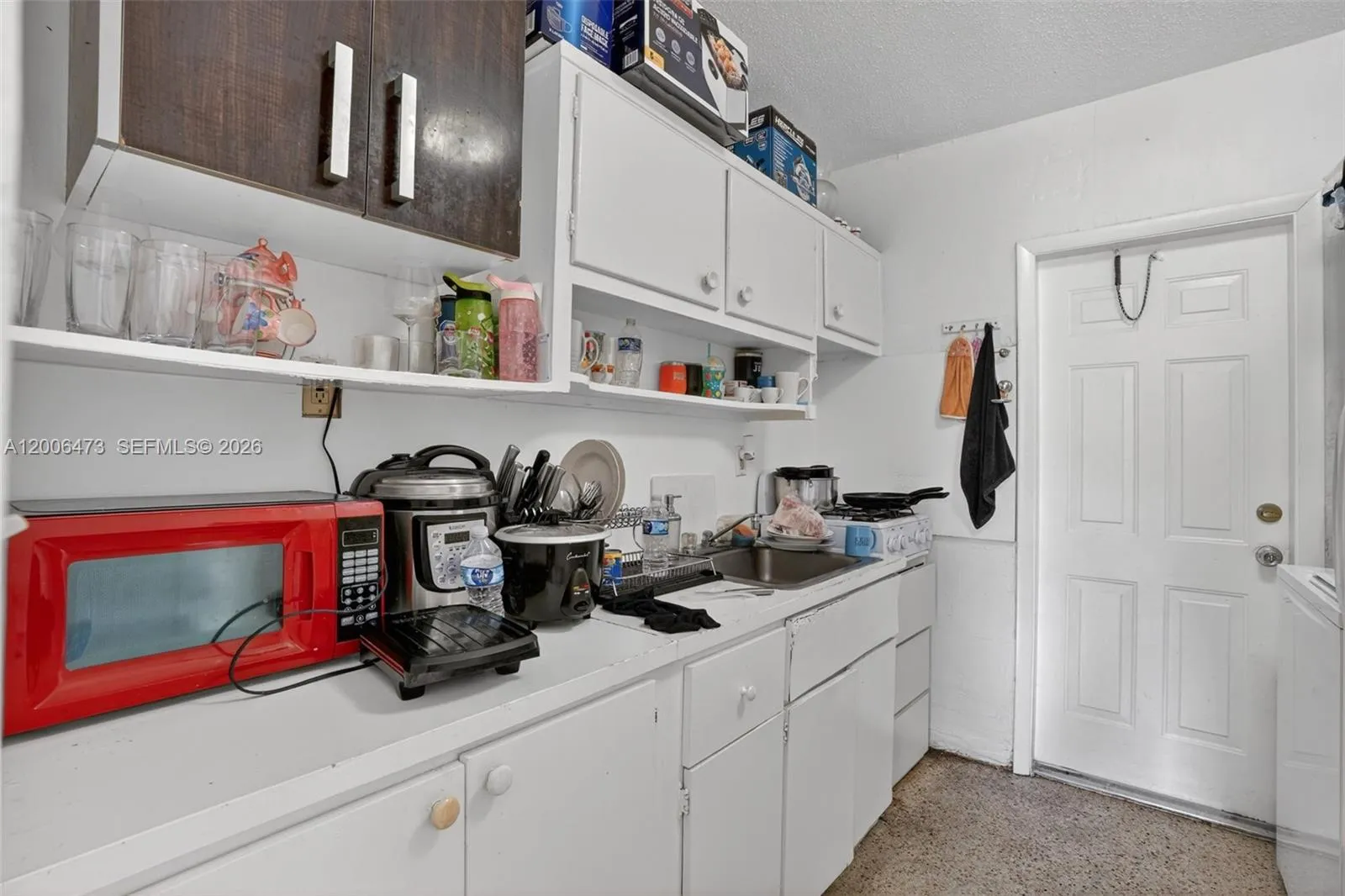 2110 NW 24th St, Miami FL 33142