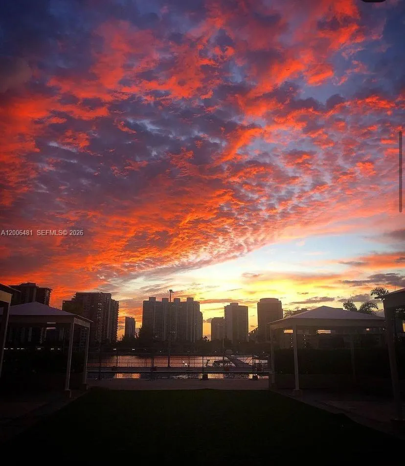 18041 Biscayne Blvd # 804, Aventura FL 33160