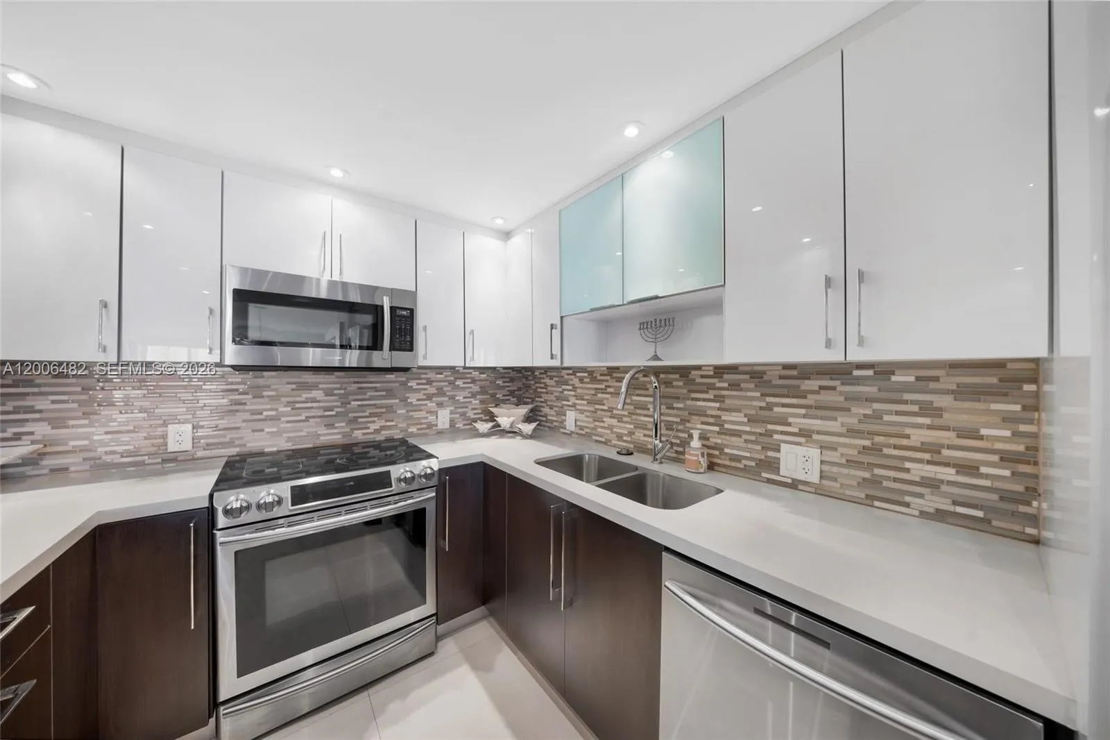 100 Bayview Dr # 1905, Sunny Isles Beach FL 33160