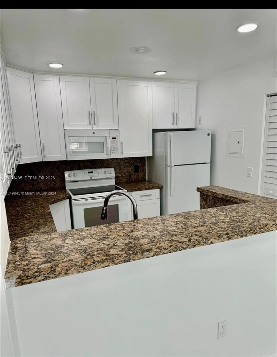 2113 Renaissance Blvd # 208, Miramar FL 33025