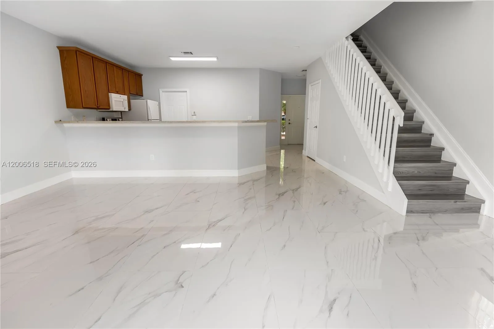 2707 NW 80th Ave, Sunrise FL 33322