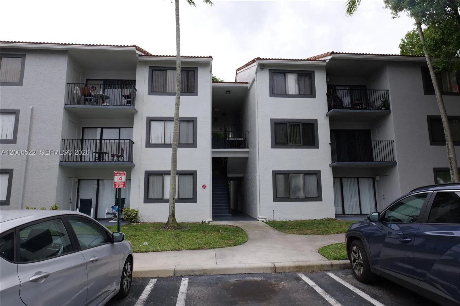 2 bedroom 2 bath for sale at 9200 W Atlantic Blvd # 1417, Coral Springs FL 33071