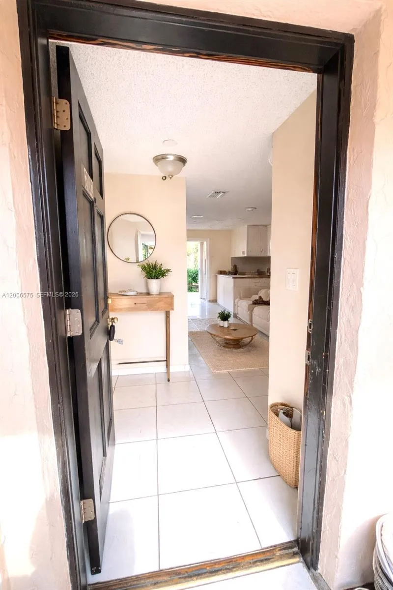 8870 Fontainebleau Blvd # 409, Miami FL 33172