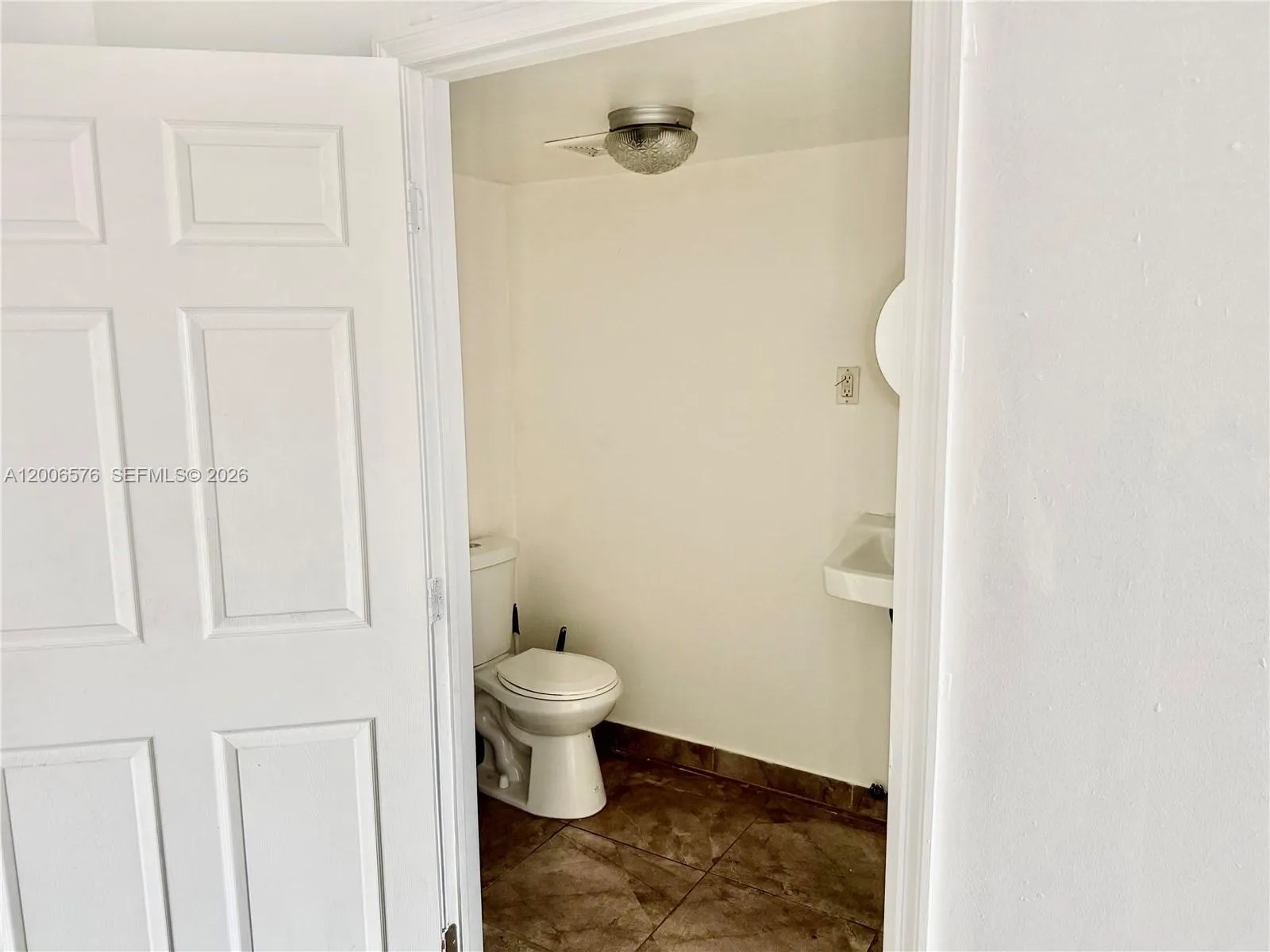 1259 NW 29th St, Miami FL 33142