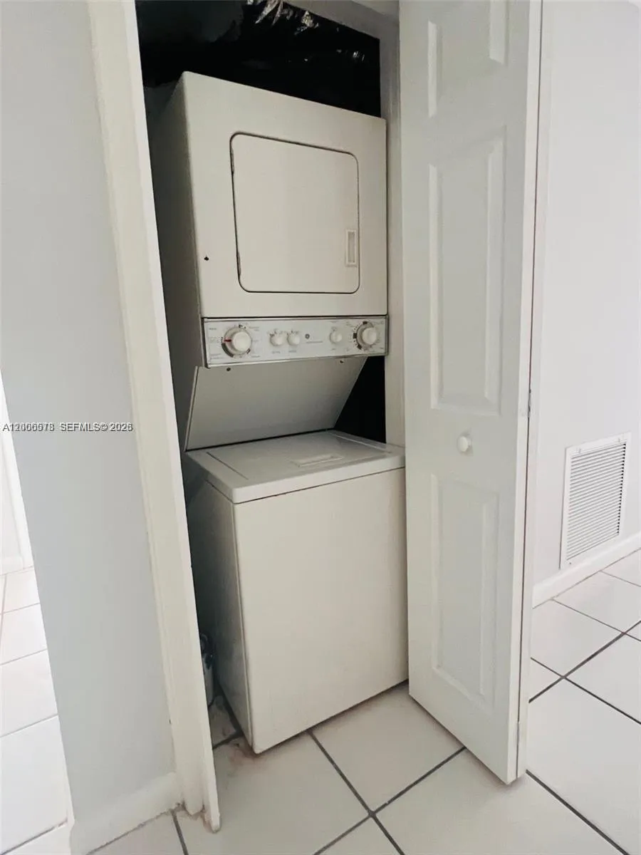 10878 Royal Palm Blvd # 10878, Coral Springs FL 33065