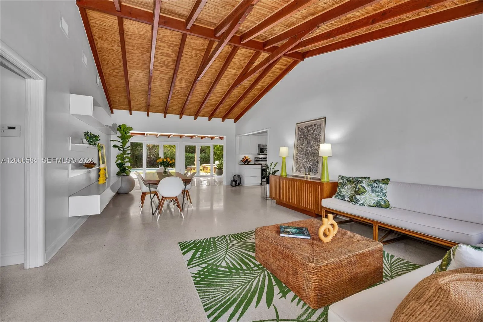 5750 SW 52nd Ter, South Miami FL 33155