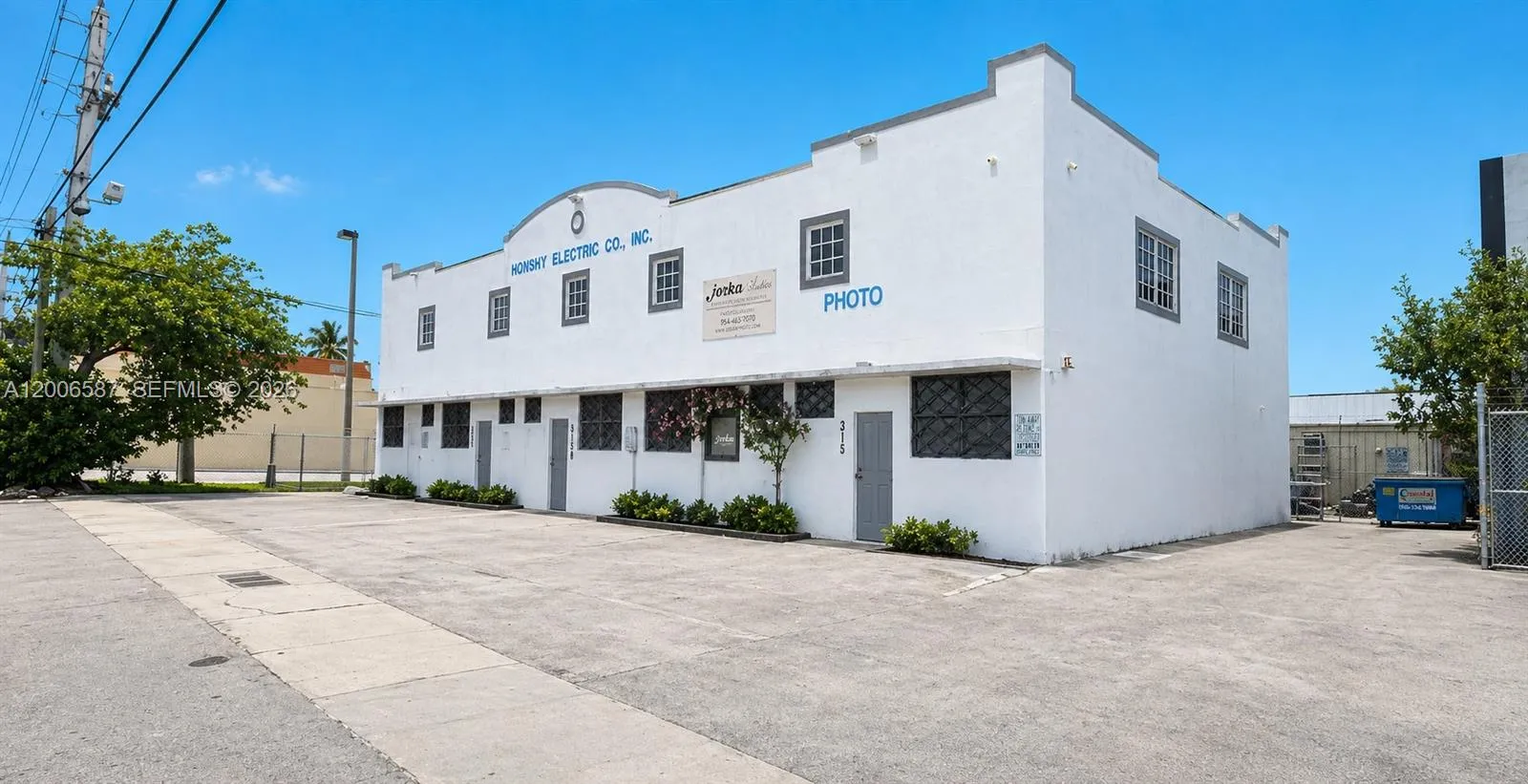 7345 SW 41st St, Miami FL 33155