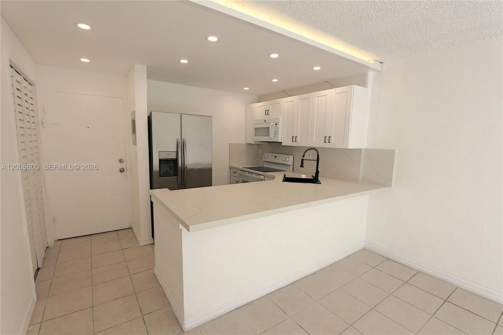 4550 NW 9th St # 305E, Miami FL 33126