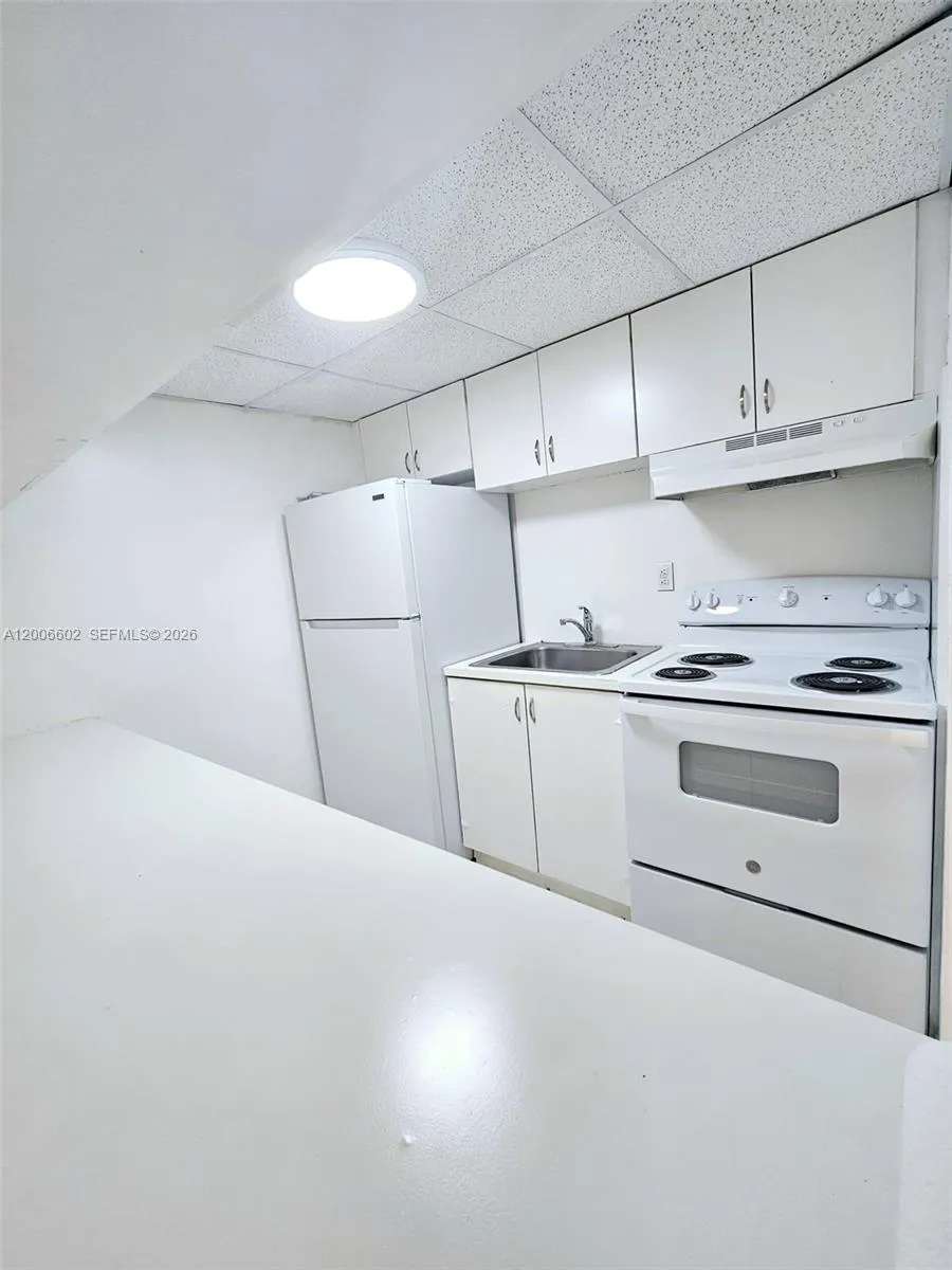 251 NW 177th St # 120, Miami Gardens FL 33169