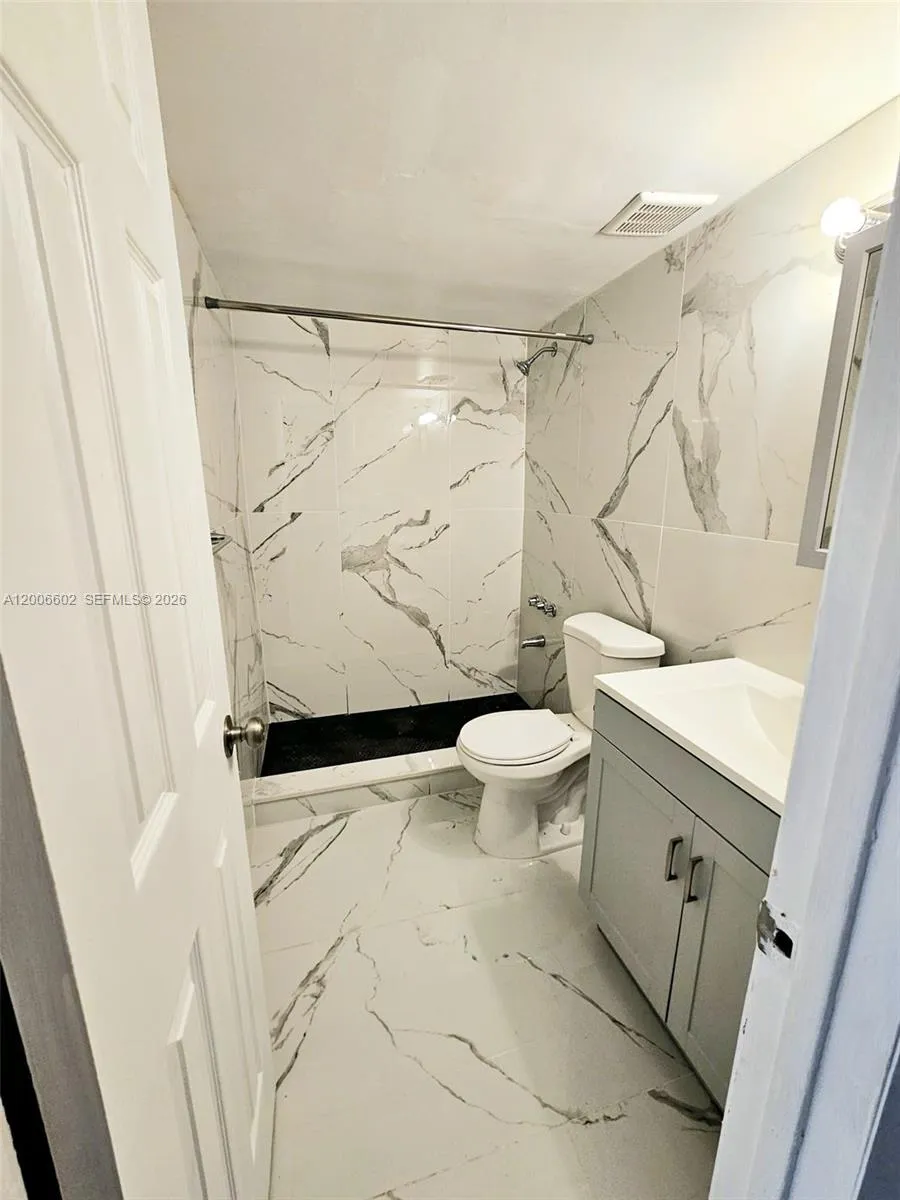 251 NW 177th St # 120, Miami Gardens FL 33169