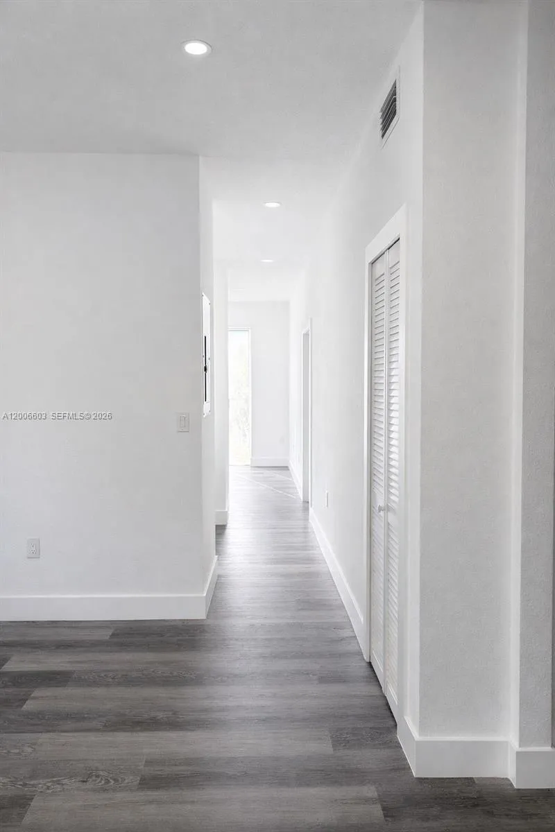 17820 NW 73rd Ave # 1, Hialeah FL 33015