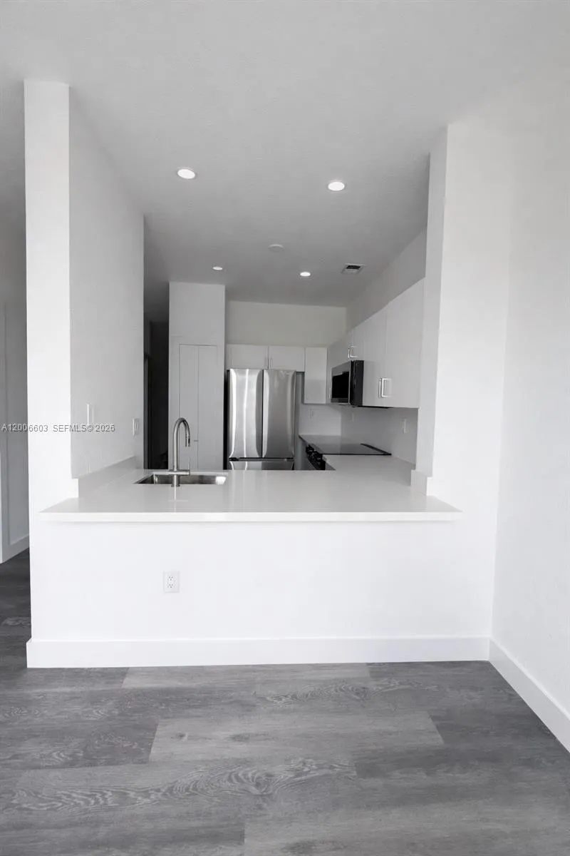 17820 NW 73rd Ave # 1, Hialeah FL 33015