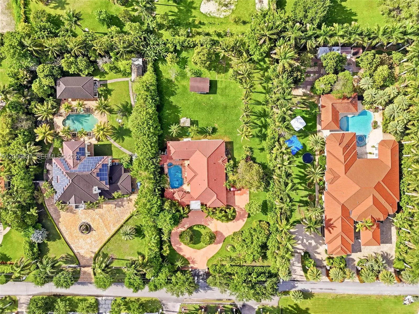 9898 NW 133rd St, Hialeah Gardens FL 33018