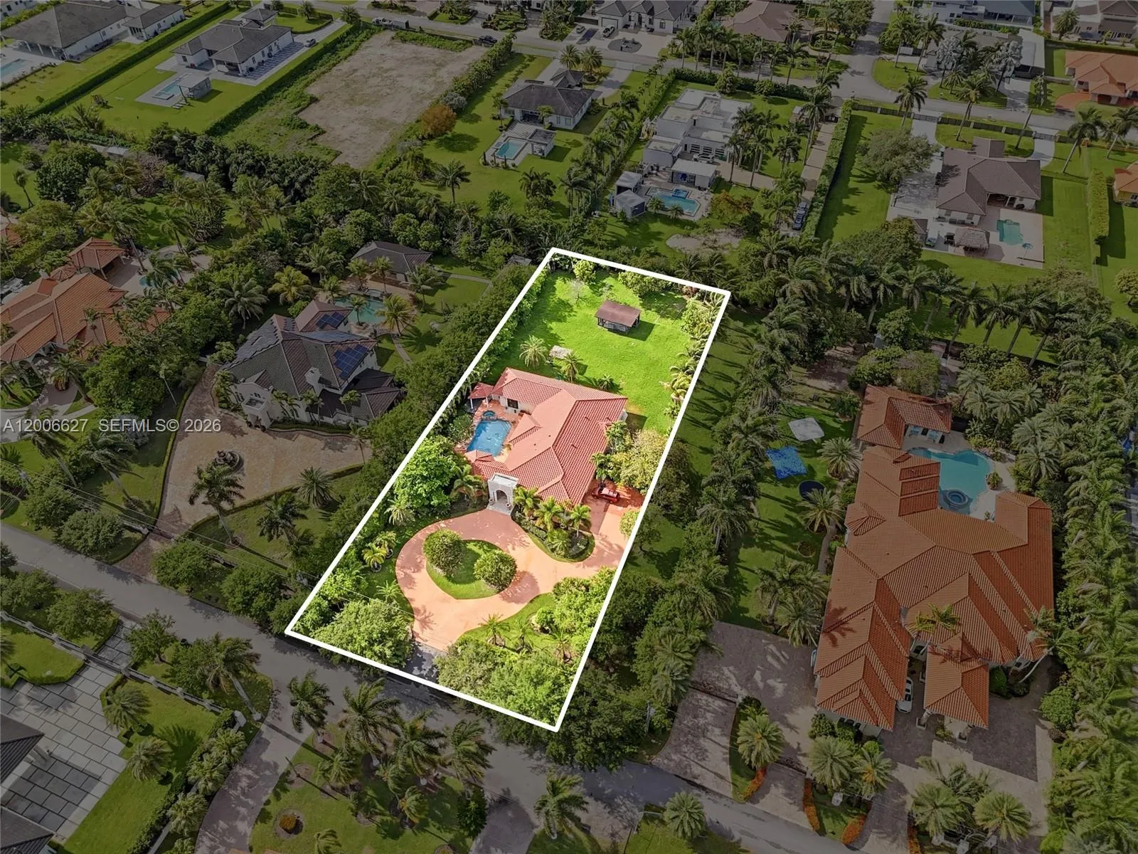 9898 NW 133rd St, Hialeah Gardens FL 33018