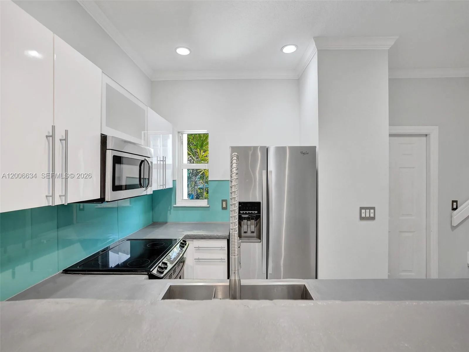 835 NE 19th Ave # 10, Fort Lauderdale FL 33304