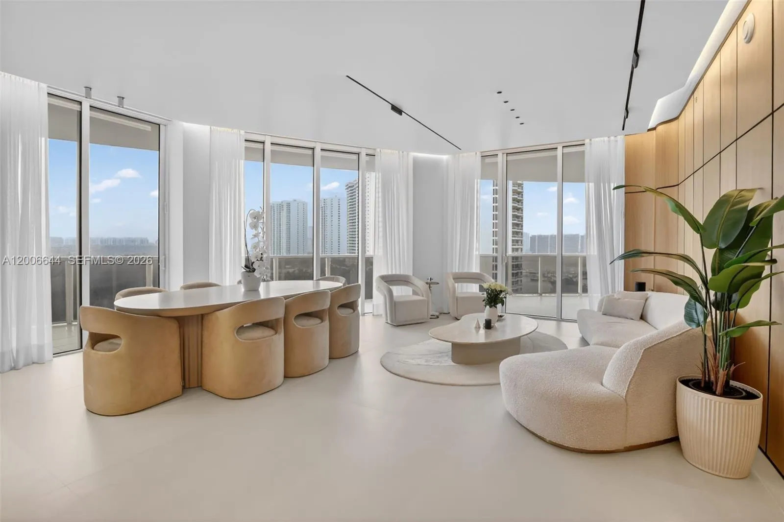 4100 Island Blvd # 904, Aventura FL 33160