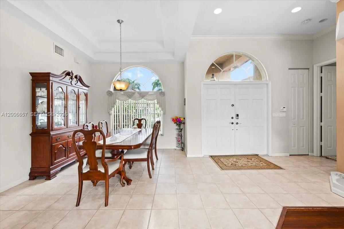 10912 NW 2nd St, Plantation FL 33324