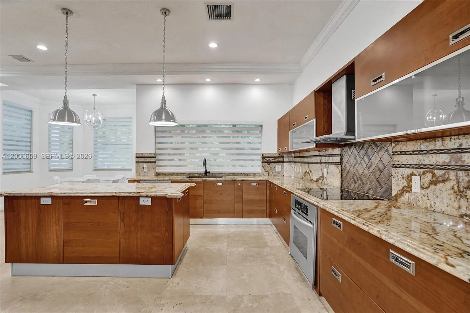 1430 NW 114th Ave, Plantation FL 33323