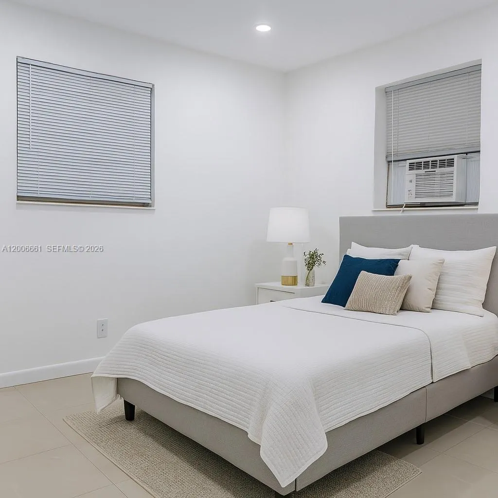 1046 Foster Rd # 0, Hallandale Beach FL 33009