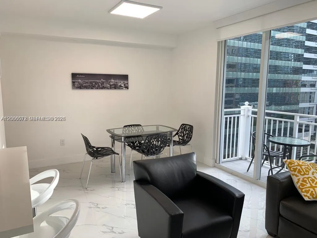 185 SE 14th Ter # 1009, Miami FL 33131