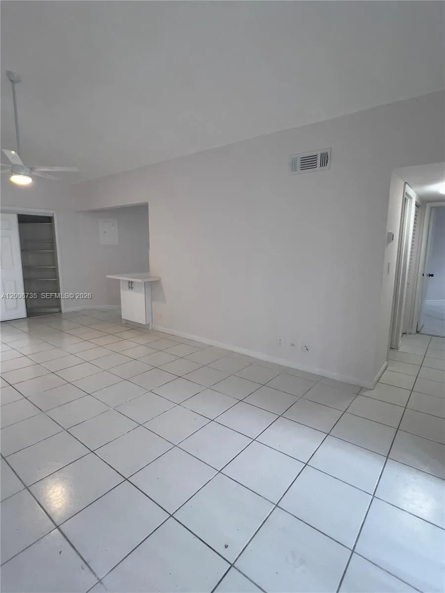 216 Lake Pointe Dr # 224, Oakland Park FL 33309