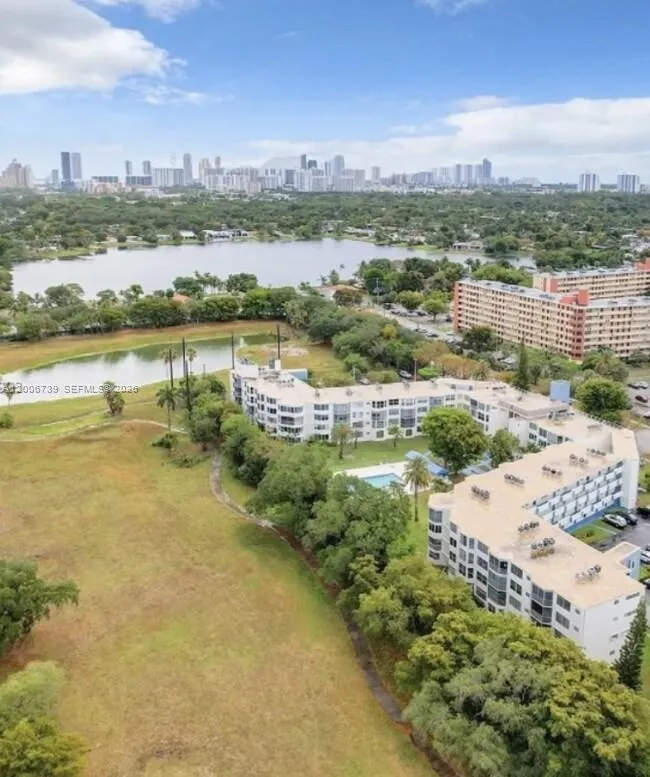 1701 NE 191st St # A106, Miami FL 33179