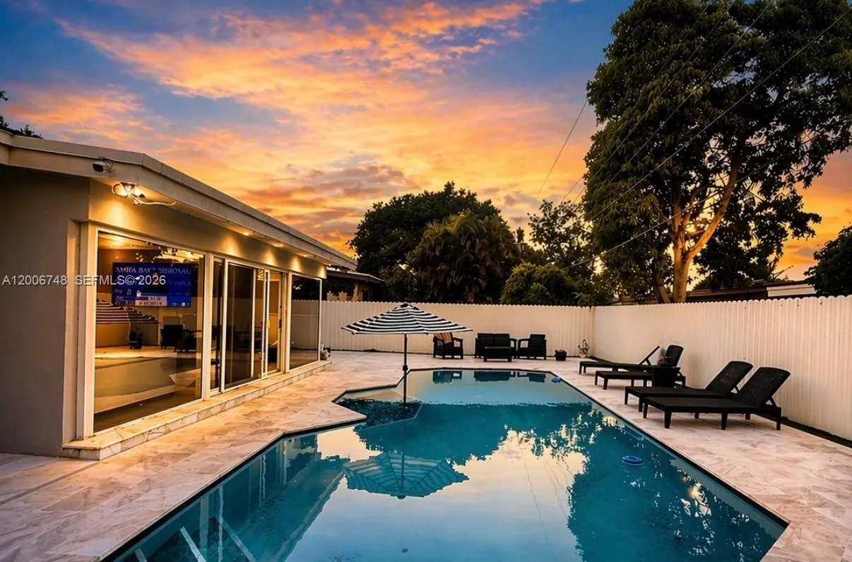 561 NE 172nd St, North Miami Beach FL 33162