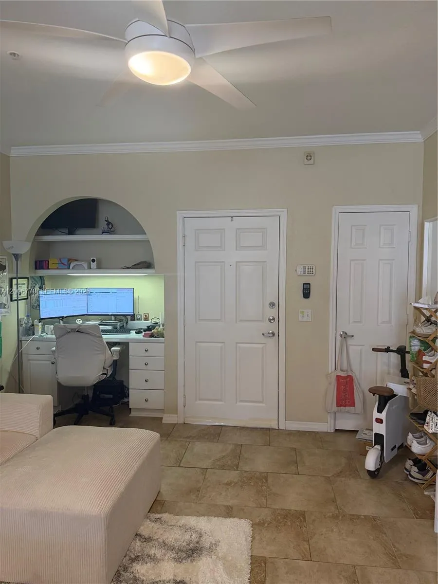 860 N Orange Ave # 258, Orlando FL 33180