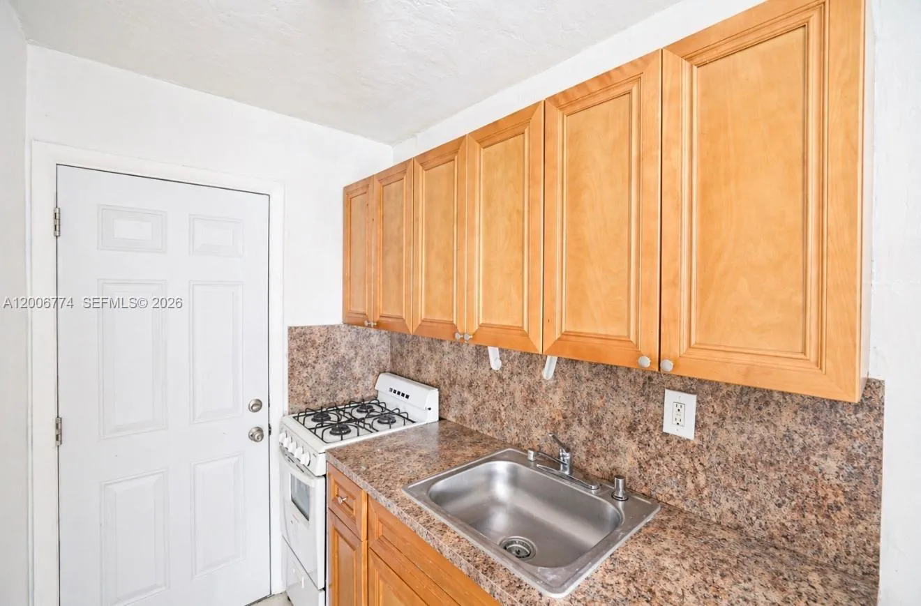 6337 W Flagler St # 7, Miami FL 33144